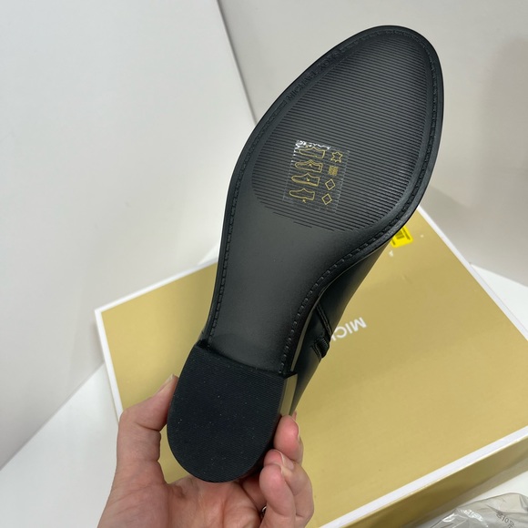 Michael Kors Harland Bootie - Picture 7 of 16